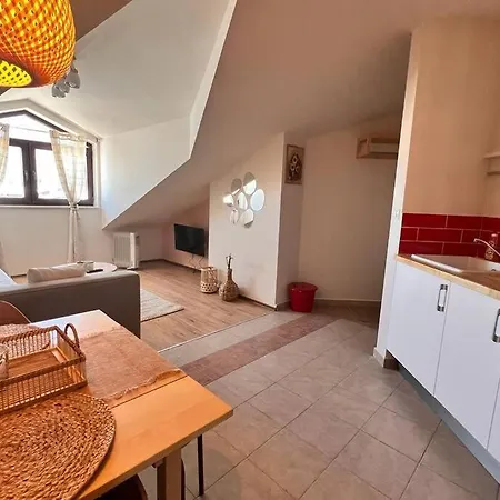 Cozy 1 Bedroom Next To The Gondola * バンスコ