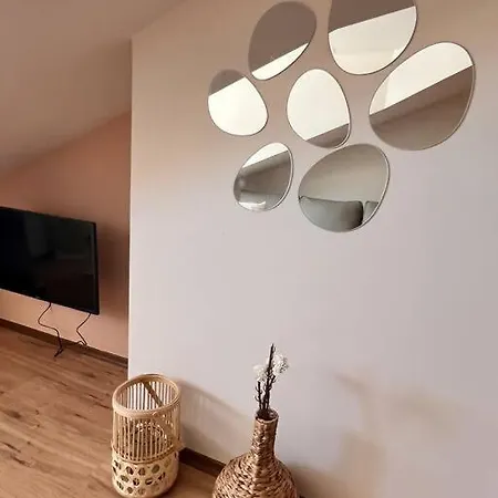Cozy 1 Bedroom Next To The Gondola バンスコ