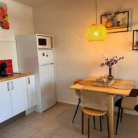Cozy 1 Bedroom Next To The Gondola アパート バンスコ