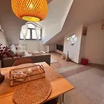 Cozy 1 Bedroom Next To The Gondola Апартаменты *
