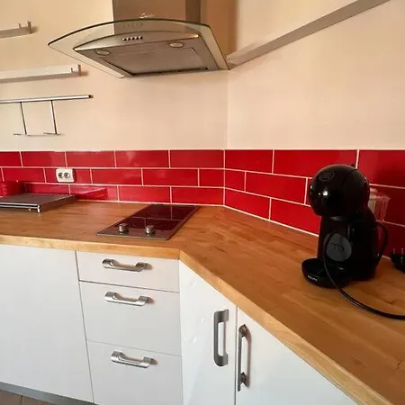 Cozy 1 Bedroom Next To The Gondola