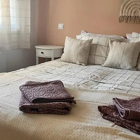 Cozy 1 Bedroom Next To The Gondola Apartment
